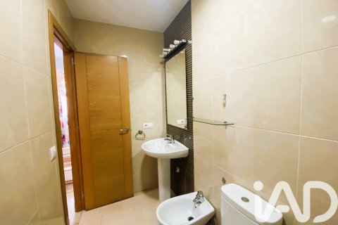 Apartment for sale in Chiclana de la Frontera, Cadiz, Spain 1 bedroom, 57 sq.m. No. 185344 - photo 19