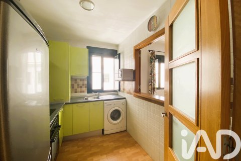 Apartment for sale in Chiclana de la Frontera, Cadiz, Spain 1 bedroom, 57 sq.m. No. 185344 - photo 6