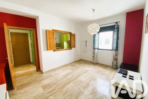 Apartment for sale in Chiclana de la Frontera, Cadiz, Spain 1 bedroom, 57 sq.m. No. 185344 - photo 13
