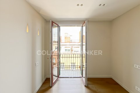 Penthouse à vendre à Barcelona, Espagne, 2 chambres, 63 m2 No. 178641 - photo 11