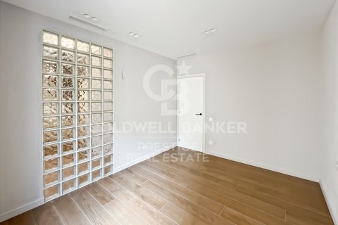 Penthouse à vendre à Barcelona, Espagne, 2 chambres, 63 m2 No. 178641 - photo 19