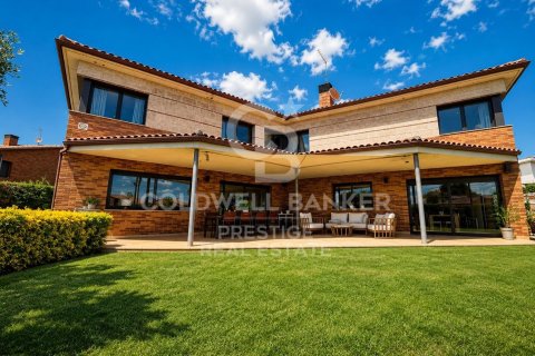 Villa à La Garriga, Barcelona, Espagne 4 chambres, 646 m2 No. 178642
