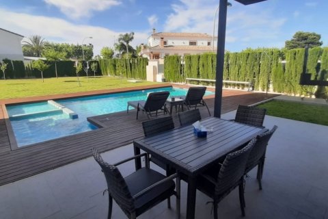Huvila myytävänä San Javier, Murcia, Espanja, 4 makuuhuonetta, 356 m2 No. 188928 - kuva 2