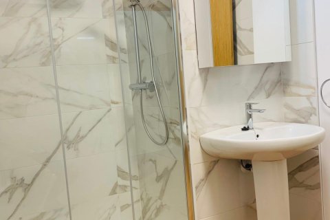 Apartment for sale in Torrevieja, Alicante, Spain 2 bedrooms, 130 sq.m. No. 188930 - photo 15