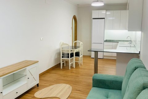 Apartment for sale in Torrevieja, Alicante, Spain 2 bedrooms, 130 sq.m. No. 188930 - photo 2