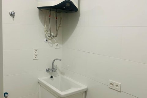 Apartment for sale in Torrevieja, Alicante, Spain 2 bedrooms, 130 sq.m. No. 188930 - photo 22