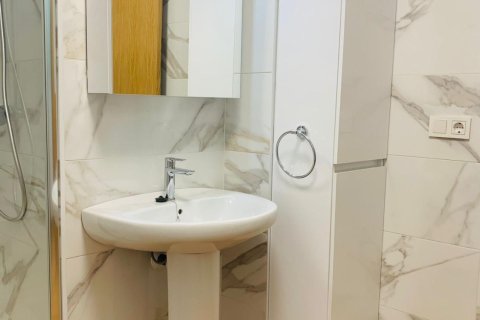 Apartment for sale in Torrevieja, Alicante, Spain 2 bedrooms, 130 sq.m. No. 188930 - photo 16