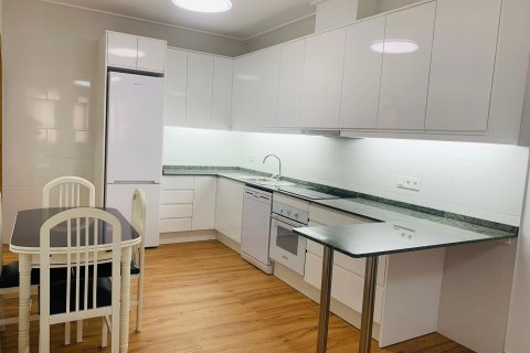 Apartment for sale in Torrevieja, Alicante, Spain 2 bedrooms, 130 sq.m. No. 188930 - photo 12