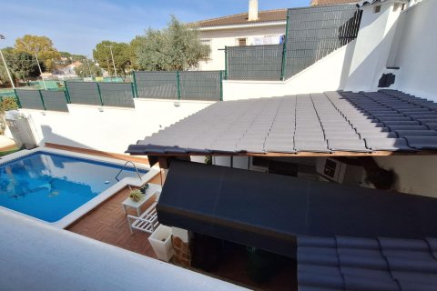 Villa à vendre à Los Balcones, Alicante, Espagne, 4 chambres, 144 m2 No. 188931 - photo 29