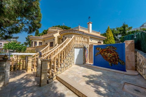 Villa for sale in Alicante, Spain 4 bedrooms, 280 sq.m. No. 189616 - photo 27