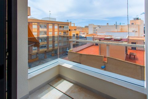 Apartamento en venta en Torrevieja, Alicante, España 2 dormitorios, 88 m2 No. 189620 - foto 14