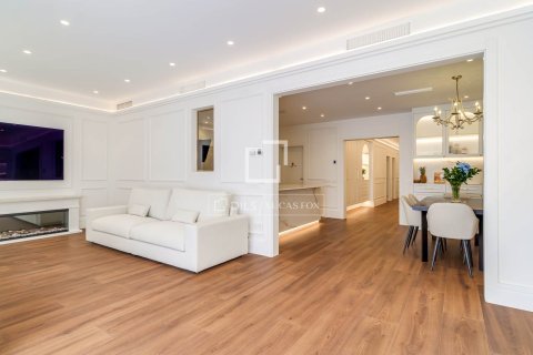 Wohnung zum Verkauf in Barcelona, Spanien 5 Schlafzimmer, 215 m2 Nr. 164630 - Foto 10