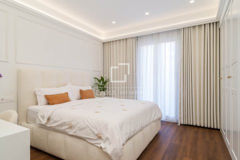 Wohnung zum Verkauf in Barcelona, Spanien 5 Schlafzimmer, 215 m2 Nr. 164630 - Foto 4