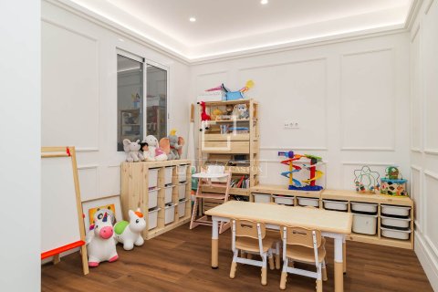 Wohnung zum Verkauf in Barcelona, Spanien 5 Schlafzimmer, 215 m2 Nr. 164630 - Foto 27