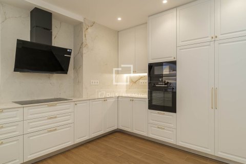 Wohnung zum Verkauf in Barcelona, Spanien 5 Schlafzimmer, 215 m2 Nr. 164630 - Foto 14