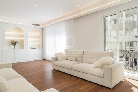 Wohnung zum Verkauf in Barcelona, Spanien 5 Schlafzimmer, 215 m2 Nr. 164630 - Foto 9