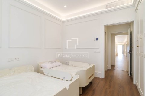 Wohnung zum Verkauf in Barcelona, Spanien 5 Schlafzimmer, 215 m2 Nr. 164630 - Foto 24