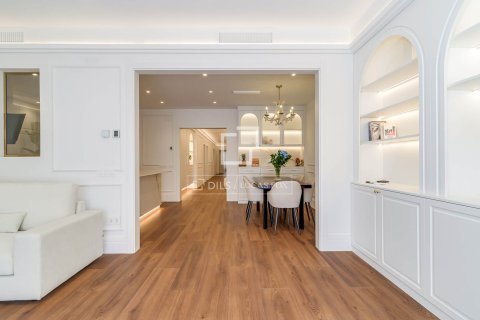 Wohnung zum Verkauf in Barcelona, Spanien 5 Schlafzimmer, 215 m2 Nr. 164630 - Foto 11