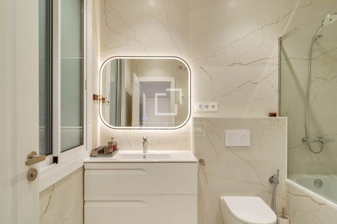 Wohnung zum Verkauf in Barcelona, Spanien 5 Schlafzimmer, 215 m2 Nr. 164630 - Foto 22