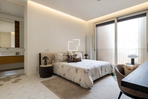 Apartment à vendre à Barcelona, Espagne, 2 chambres, 152 m2 No. 164629 - photo 14