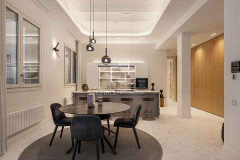 Apartment à vendre à Barcelona, Espagne, 2 chambres, 152 m2 No. 164629 - photo 7