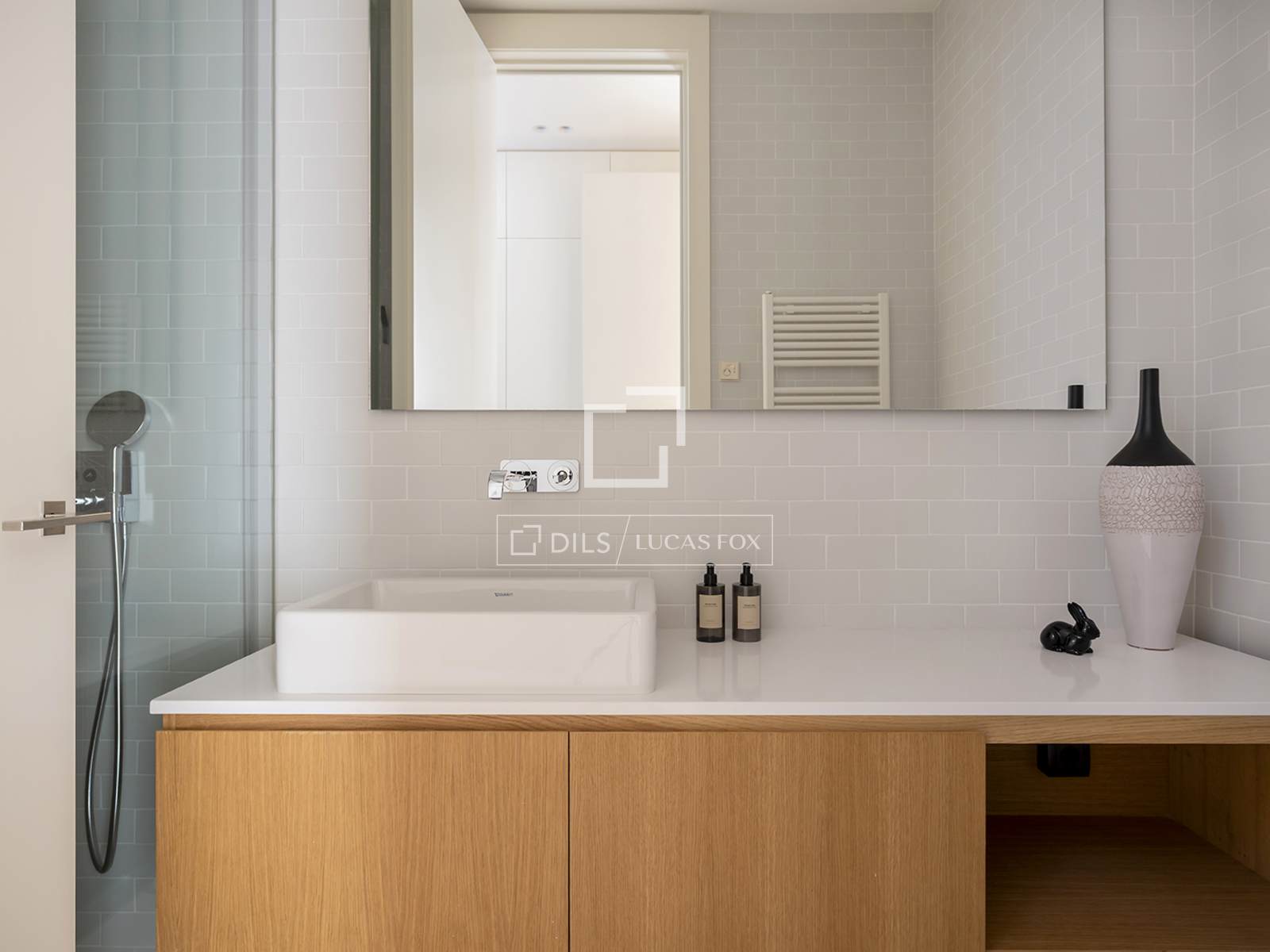 Apartment à Barcelona, Espagne 2 chambres, 152 m2 No. 164629