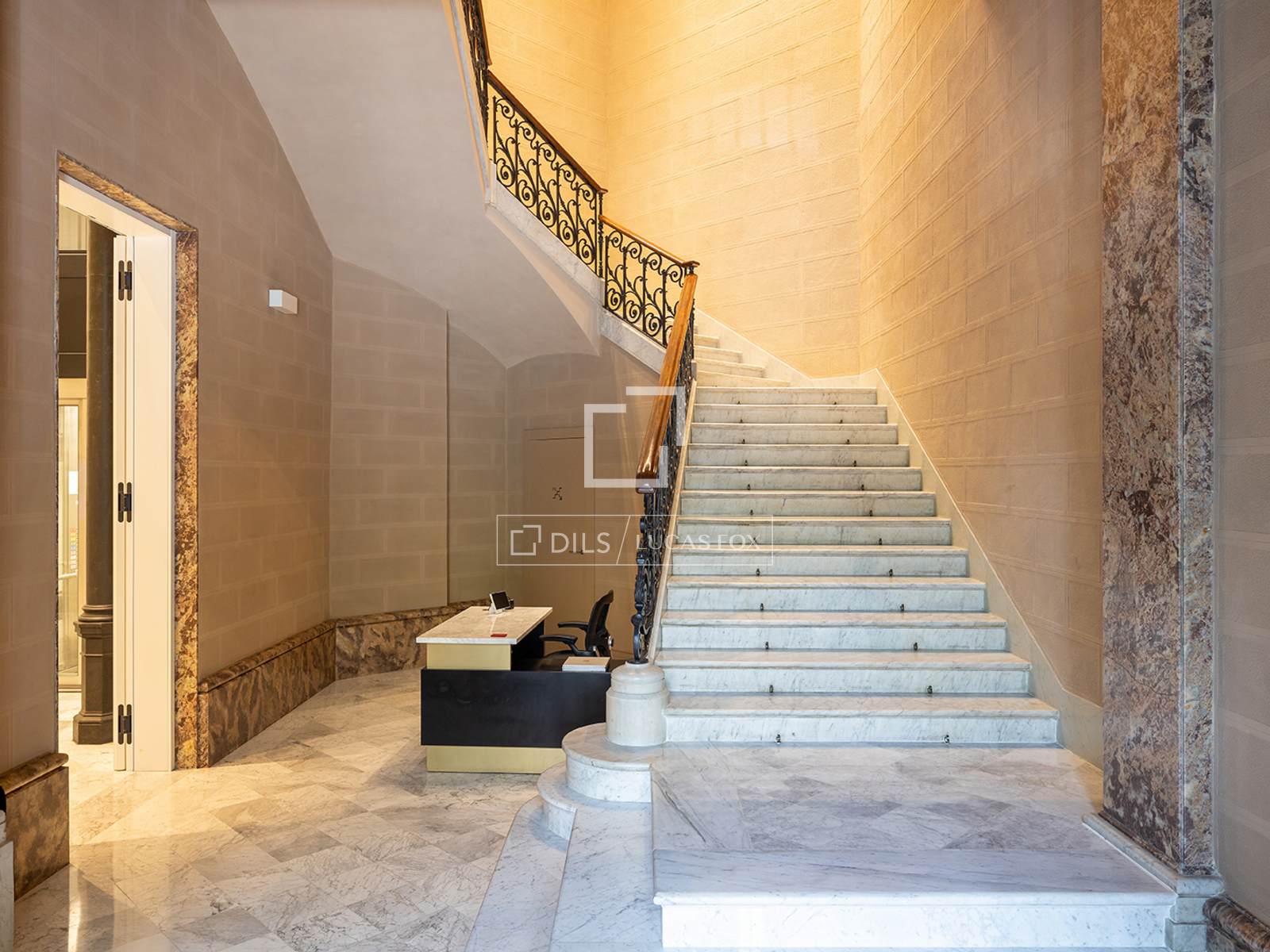 Apartment à Barcelona, Espagne 2 chambres, 152 m2 No. 164629