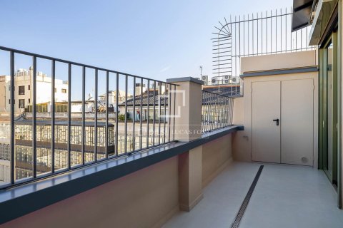 Apartment à vendre à Barcelona, Espagne, 2 chambres, 150 m2 No. 164627 - photo 29
