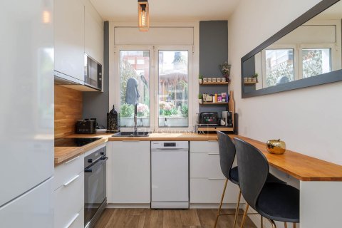 Apartment à vendre à Barcelona, Espagne, 2 chambres, 69 m2 No. 164631 - photo 6