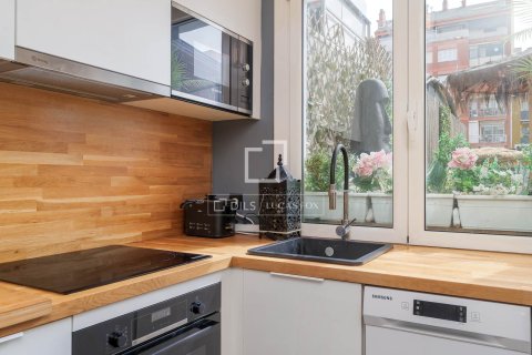 Apartment à vendre à Barcelona, Espagne, 2 chambres, 69 m2 No. 164631 - photo 7
