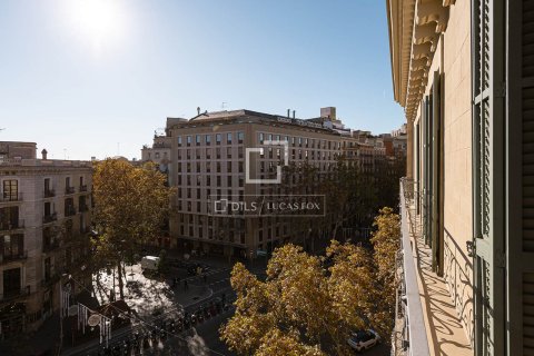 Продажа квартиры в Барселона, Испания 3 спальни, 190м2 №164628 - фото 11