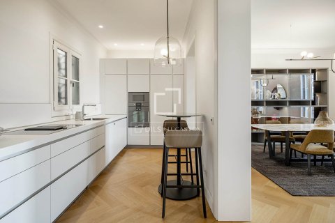 Продажа квартиры в Барселона, Испания 3 спальни, 190м2 №164628 - фото 13