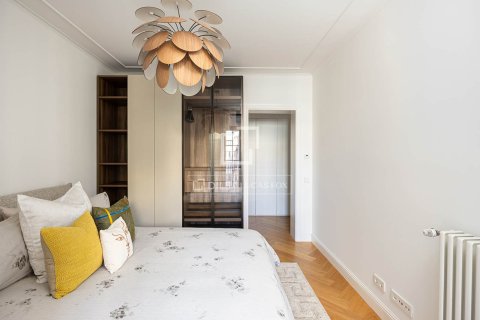 Продажа квартиры в Барселона, Испания 3 спальни, 190м2 №164628 - фото 27