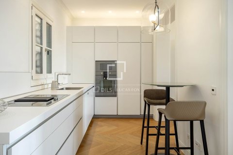 Продажа квартиры в Барселона, Испания 3 спальни, 190м2 №164628 - фото 14