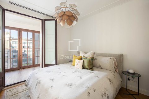Продажа квартиры в Барселона, Испания 3 спальни, 190м2 №164628 - фото 25