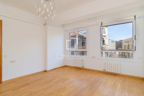 Продажа квартиры в Барселона, Испания 3 спальни, 115м2 №164633 - фото 25