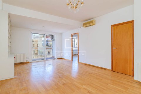 Продажа квартиры в Барселона, Испания 3 спальни, 115м2 №164633 - фото 10