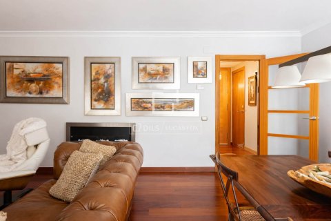 Продажа квартиры в Сан-Кугат-дель-Вальес, Барселона, Испания 3 спальни, 95м2 №164632 - фото 5