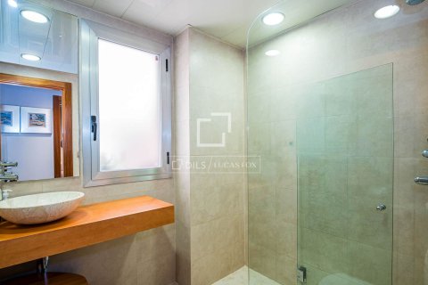 Продажа квартиры в Сан-Кугат-дель-Вальес, Барселона, Испания 3 спальни, 95м2 №164632 - фото 19