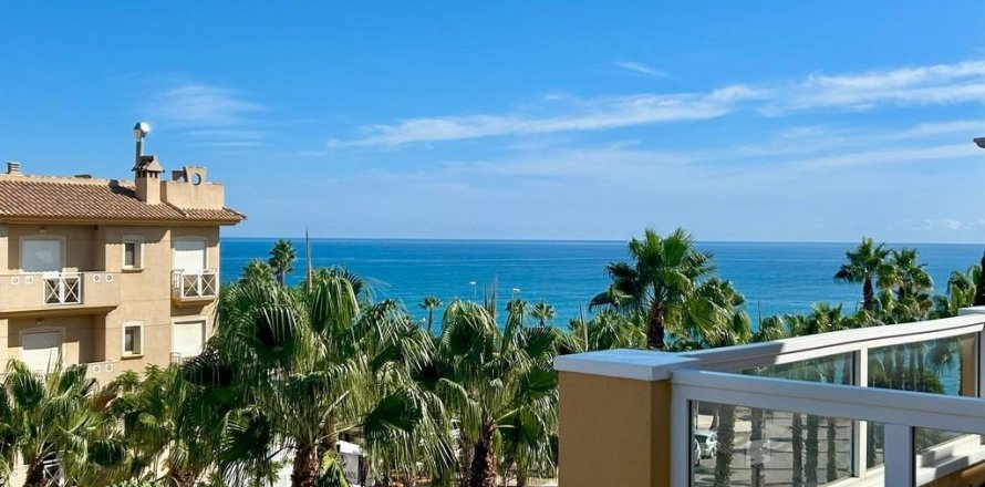 Lägenhet i Cabo Roig, Alicante, Spanien 3 sovrum, 104 kvm. Nr. 196981