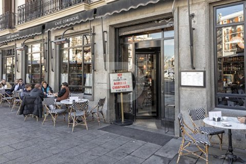 Propiedad comercial en Sants-Montjuïc, Barcelona, España 117 m2 No. 154867