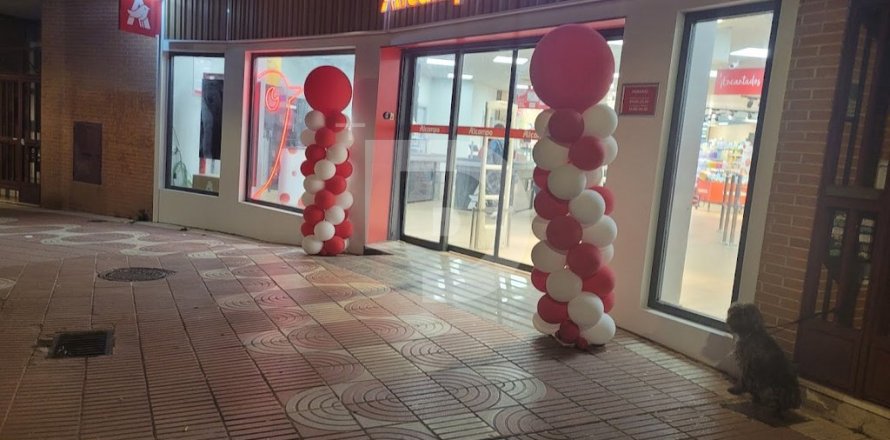 Veikals Spānijā 1344 m2 Nr. 154869