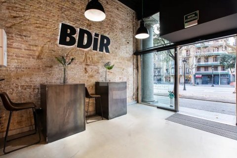 Propiedad comercial en L'Eixample, Barcelona, España 1069 m2 No. 154872