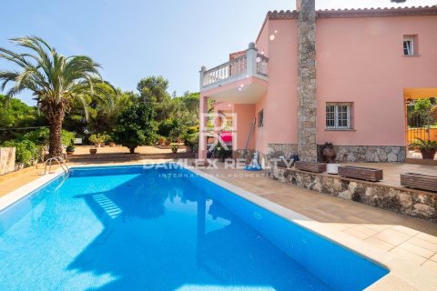 Huvila myytävänä Sant Feliu de Guixols, Girona, Espanja, 3 makuuhuonetta, 300 m2 No. 176911 - kuva 3