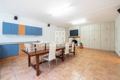 Huvila myytävänä Sant Feliu de Guixols, Girona, Espanja, 3 makuuhuonetta, 300 m2 No. 176911 - kuva 19