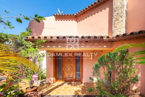 Huvila myytävänä Sant Feliu de Guixols, Girona, Espanja, 3 makuuhuonetta, 300 m2 No. 176911 - kuva 24