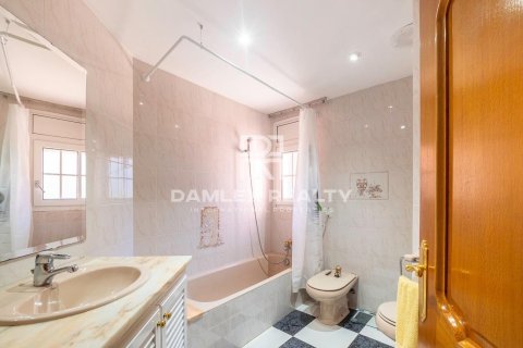 Huvila myytävänä Sant Feliu de Guixols, Girona, Espanja, 3 makuuhuonetta, 300 m2 No. 176911 - kuva 11