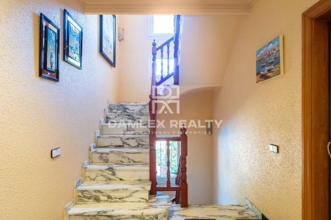 Huvila myytävänä Sant Feliu de Guixols, Girona, Espanja, 3 makuuhuonetta, 300 m2 No. 176911 - kuva 16