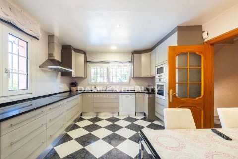 Huvila myytävänä Sant Feliu de Guixols, Girona, Espanja, 3 makuuhuonetta, 300 m2 No. 176911 - kuva 17