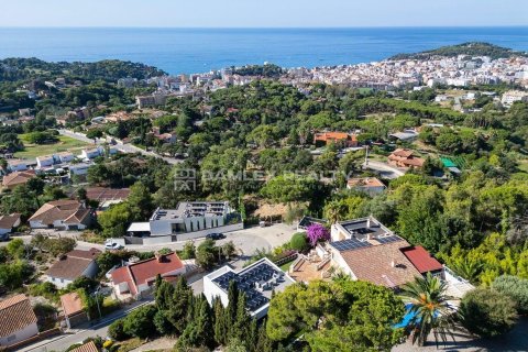 Willa w Lloret de Mar, Girona, Hiszpania 4 sypialnie, 250 mkw. nr 176907 – zdjęcie 9